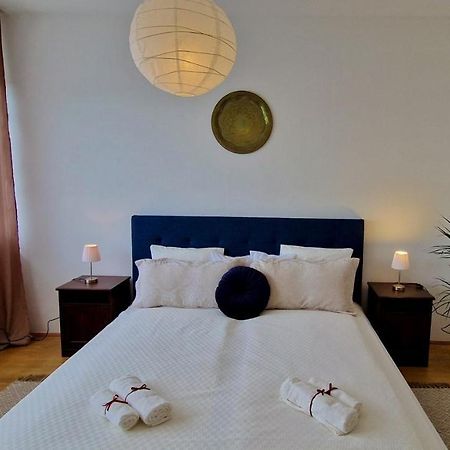 Nosztalgia Apartman Apartamento Veszprém Exterior foto