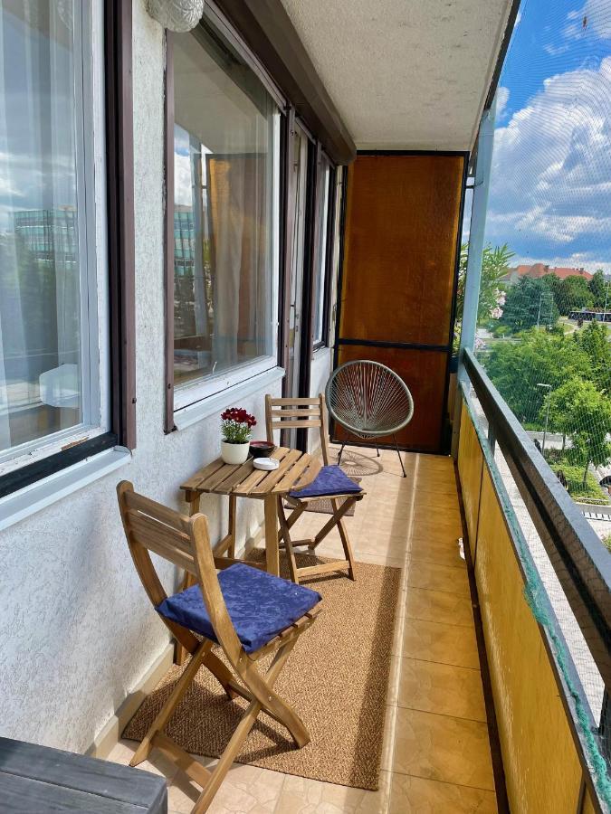 Nosztalgia Apartman Apartamento Veszprém Exterior foto
