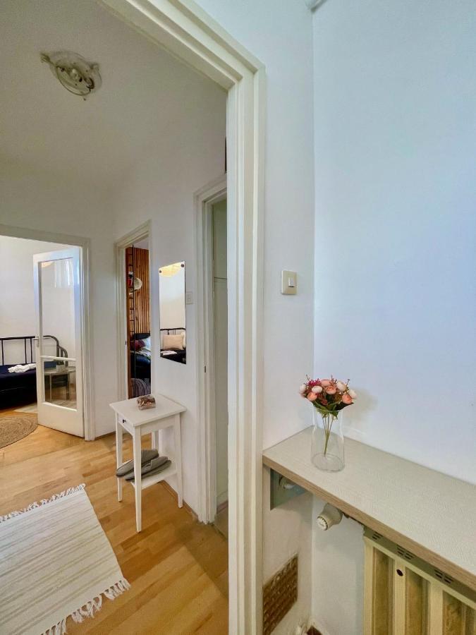 Nosztalgia Apartman Apartamento Veszprém Exterior foto