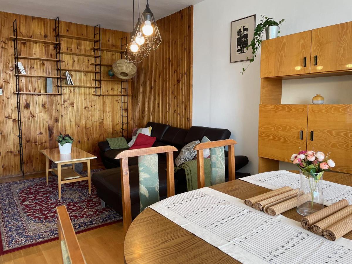 Nosztalgia Apartman Apartamento Veszprém Exterior foto